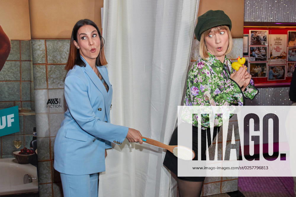 Sila Sahin-Radlinger und Isabell Horn - Premiere der ZDF Comedyserie Ich dich auch!, 2. Staffel in der Astor Film Lounge in Berlin am 24.05.2023. Premiere - Ich dich auch! 2.Staffel