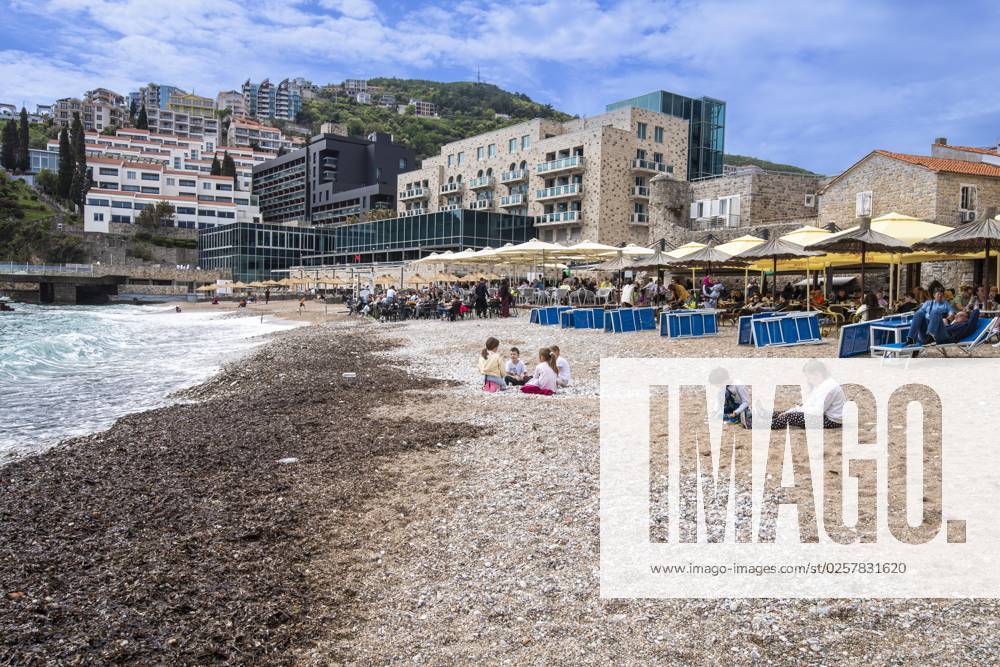 Altstadt mit Stadtstrand, Budva, Adriaküste, Montenegro, Europa