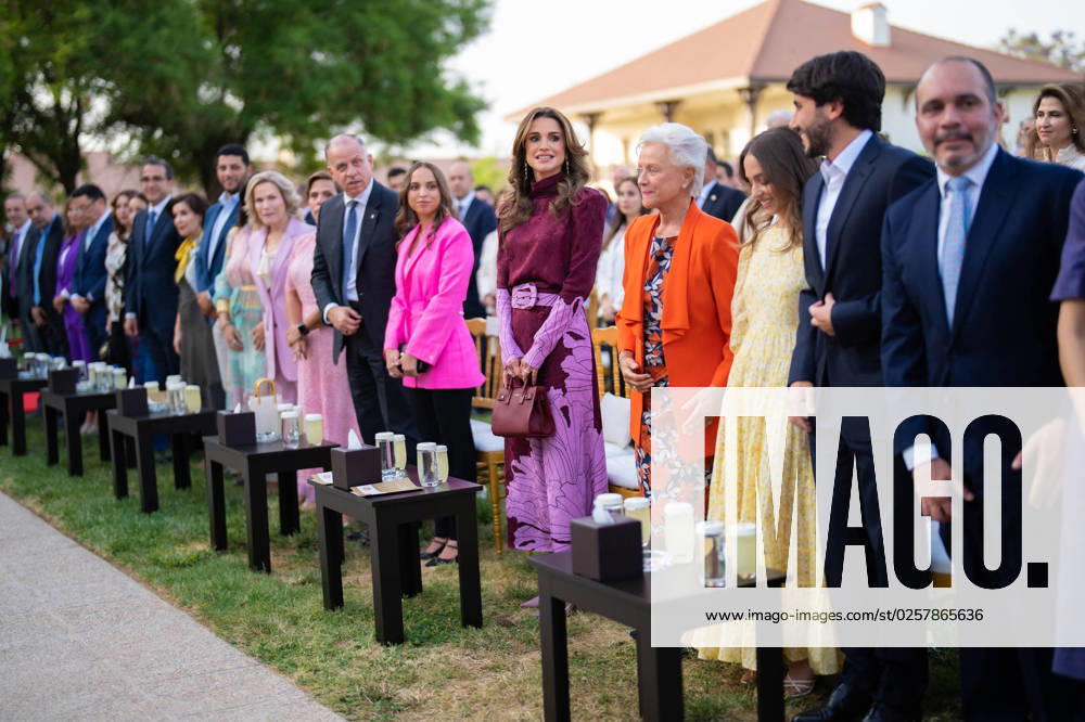 Bilder des Jahres 2023, Entertainment 05 Mai Entertainment Themen der Woche KW21 24-05-2023 Jordan King Abdullah II and Queen Rania, Crown Prince Al Hussein, Princess Iman and Mr. Jameel Thermiotis, and Princess Salma with Prince Hashem at his graduation from King’s Academy in Madaba, Jordan.