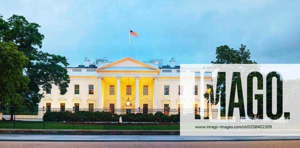 The White House building in Washington, DC, The White House building in Washington, DC at the night time, 21.10.2013,