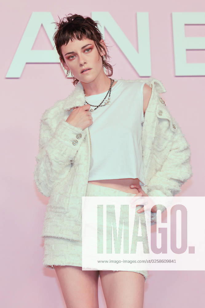 Kristen Stewart attends the photocall of the Chanel Metiers d Art 2022 23 Replica Show at Tokyo Big Sight on June 1, 2023 in Japan. , aflo_220172646.JPG,