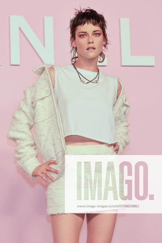 Kristen Stewart attends the photocall of the Chanel Metiers d Art 2022 23 Replica Show at Tokyo Big Sight on June 1, 2023 in Japan. , aflo_220212918.JPG,