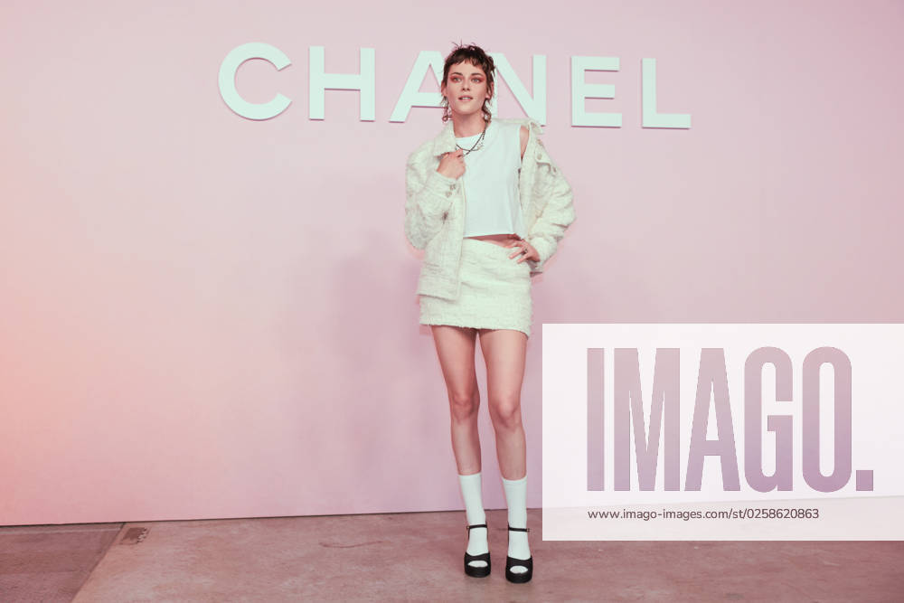 Kristen Stewart attends the photocall of the Chanel Metiers d Art 2022 23 Replica Show at Tokyo Big Sight on June 1, 2023 in Japan. , aflo_220212921.JPG,