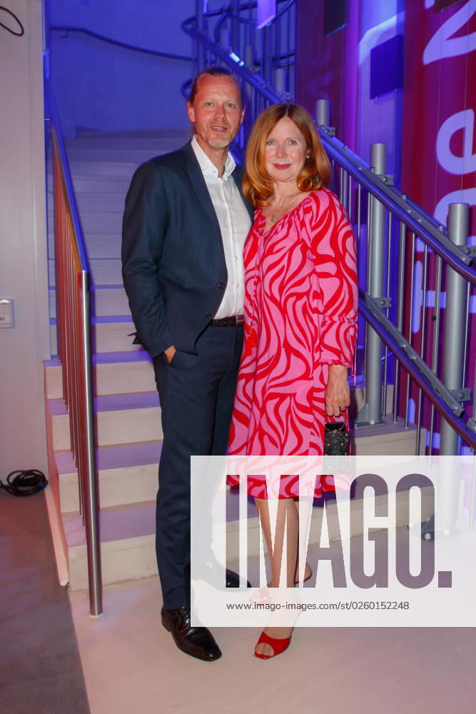 Party - Bertelsmann Marion Kracht mit Ehemann Berthold Manns bei der Bertelsmann Party 2023 in der Bertelsmann Hauptstadtrepräsentanz am 15.06.2023 in Berlin.