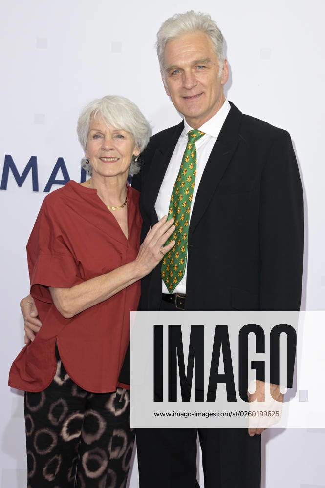 Walter Sittler mit Ehefrau Sigrid Klausmann bei der Bertelsmann Party 2023 in der Bertelsmann Repräsentanz Unter den Linden. Berlin