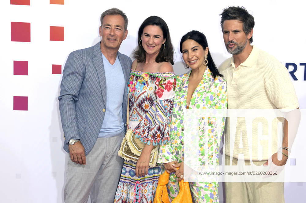 Jan Sosniok, Nadine Sosniok, Chryssanthi Kavazi und Tom Beck bei der Bertelsmann Party 2023 in der Bertelsmann Repräsentanz Unter den Linden. Berlin