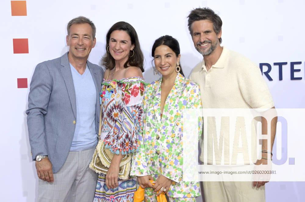 Jan Sosniok, Nadine Sosniok, Chryssanthi Kavazi und Tom Beck bei der Bertelsmann Party 2023 in der Bertelsmann Repräsentanz Unter den Linden. Berlin