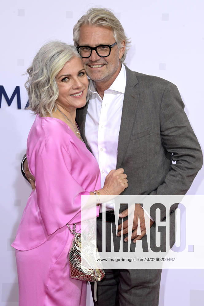 Birgit Schrowange mit Partner Frank Spothelfer bei der Bertelsmann Party 2023 in der Bertelsmann Repräsentanz Unter den Linden. Berlin
