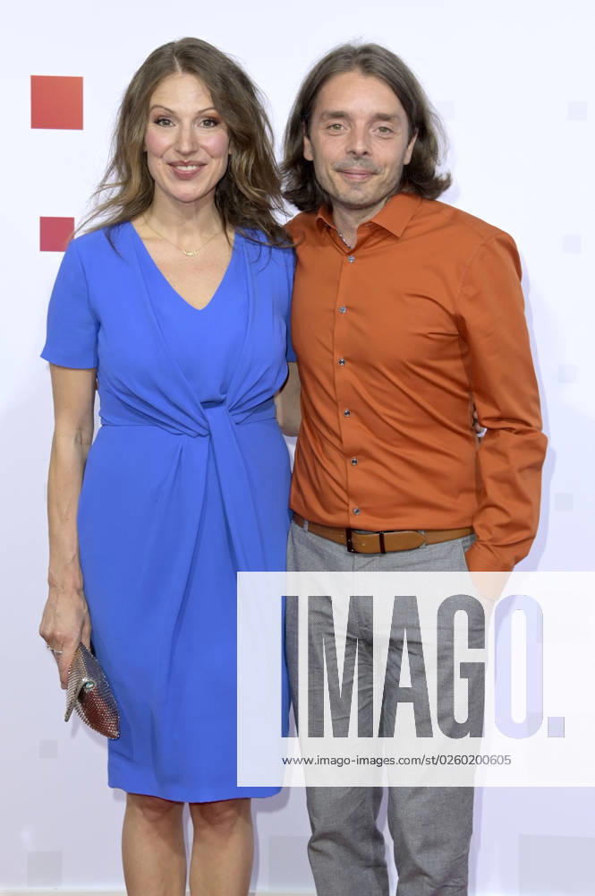 Mara Bergmann und Alexander Hoffmann bei der Bertelsmann Party 2023 in der Bertelsmann Repräsentanz Unter den Linden. Berlin
