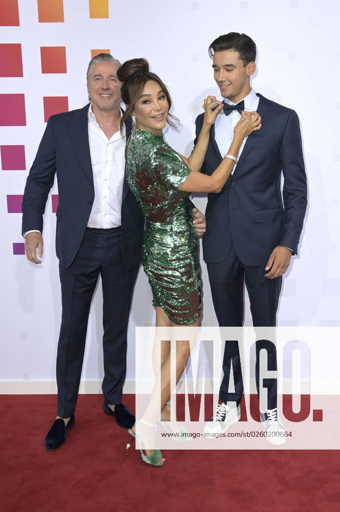 Verona Pooth mit Ehemann Franjo Pooth und Sohn San Diego Pooth bei der Bertelsmann Party 2023 in der Bertelsmann Repräsentanz Unter den Linden. Berlin