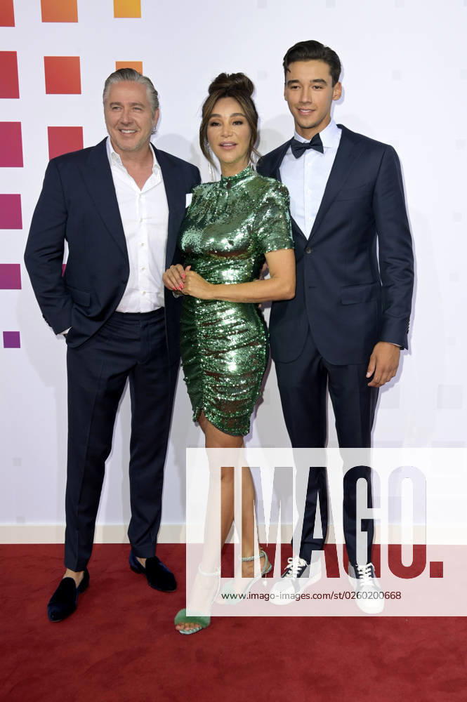 Verona Pooth mit Ehemann Franjo Pooth und Sohn San Diego Pooth bei der Bertelsmann Party 2023 in der Bertelsmann Repräsentanz Unter den Linden. Berlin