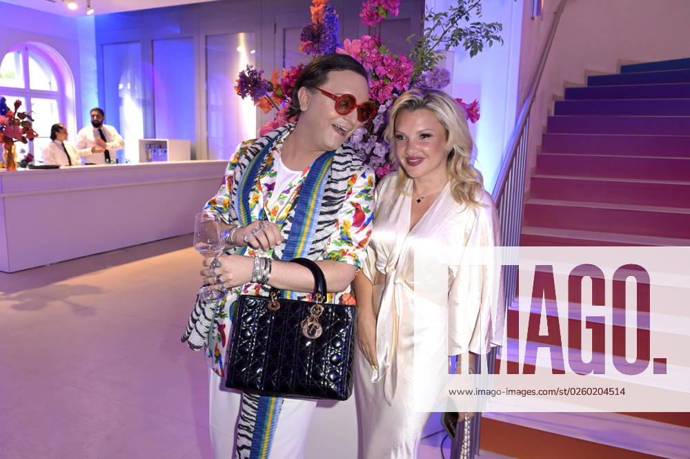 Julian F.M. Stoeckel und Evelyn Burdecki bei der Bertelsmann Party 2023 in der Bertelsmann Repräsentanz Unter den Linden. Berlin