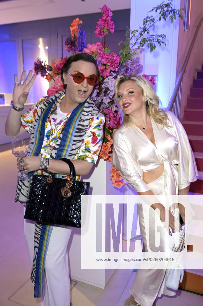 Julian F.M. Stoeckel und Evelyn Burdecki bei der Bertelsmann Party 2023 in der Bertelsmann Repräsentanz Unter den Linden. Berlin