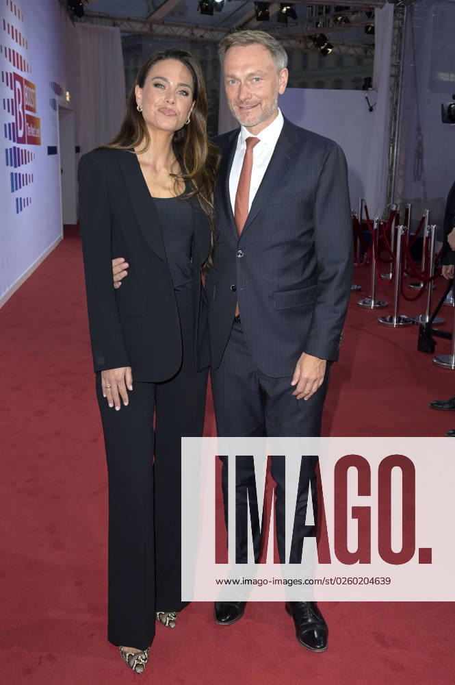 Christian Lindner mit Ehefrau Franca Lehfeldt bei der Bertelsmann Party 2023 in der Bertelsmann Repräsentanz Unter den Linden. Berlin