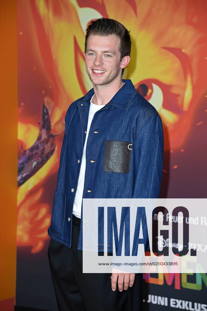 Jannis Niewoehner bei der Deutschlandpremiere von ELEMENTAL im Kino in der Kulturbrauerei am 18.06.2023