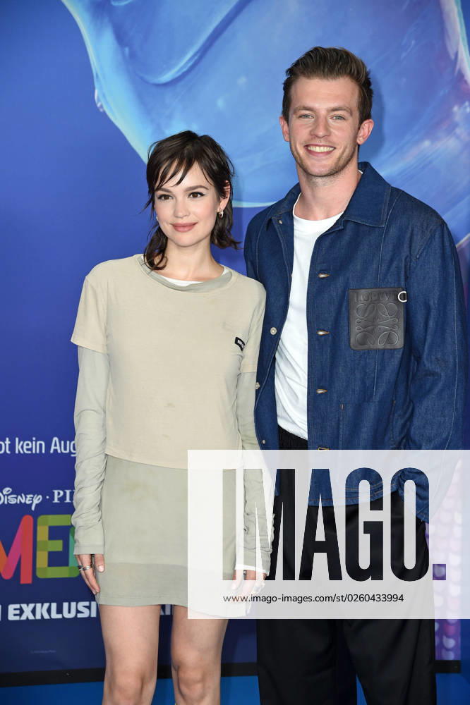Emilia Schüle, Jannis Niewoehner bei der Deutschlandpremiere von ELEMENTAL im Kino in der Kulturbrauerei am 18.06.2023