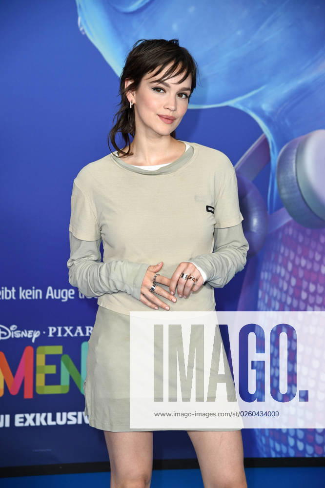 Emilia Schüle bei der Deutschlandpremiere von ELEMENTAL im Kino in der Kulturbrauerei am 18.06.2023