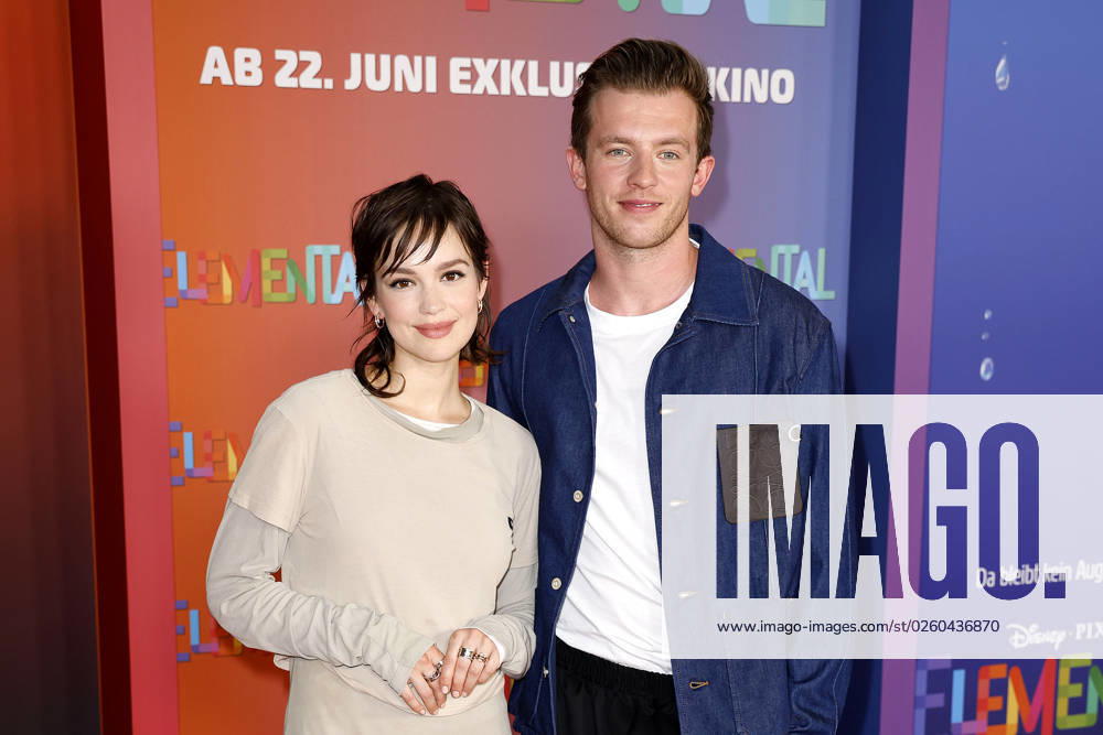 Emilia Schuele und Jannis Niewoehner bei der Elemental (Disney) Kino Premiere am 18.06.2023 in Berlin Disneys Elemental Filmpremiere in Berlin