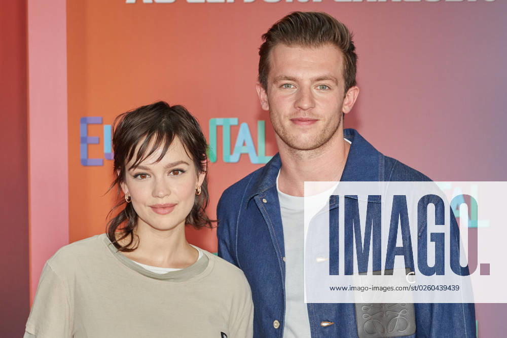 Emilia Schuele und Jannis Niewoehner - Deutschlandpremiere von ELEMENTAL im Kino der Kulturbrauerei in Berlin am 18.06.2023. Deutschlandpremiere - ELEMENTAL
