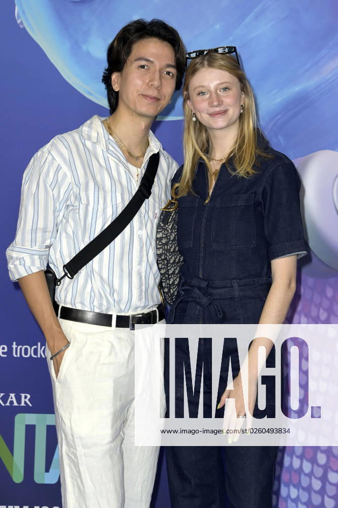 Trixi Giese mit Ehemann Samy Neo bei der Premiere des Kinofilms Elemental im Kino in der KulturBrauerei. Berlin