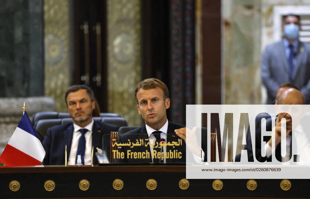 French President Emmanuel Macron in Baghdad - Iraq French President Emmanuel Macron speaks, accompanied by French Foreign Affairs Minister Jean-Yves Le Drian (R), during the Baghdad conference in the Iraqi capital on August 28, 2021. (Photo by Ludovic MARIN POOL ABACAPRESS.COM Baghdad Iraq