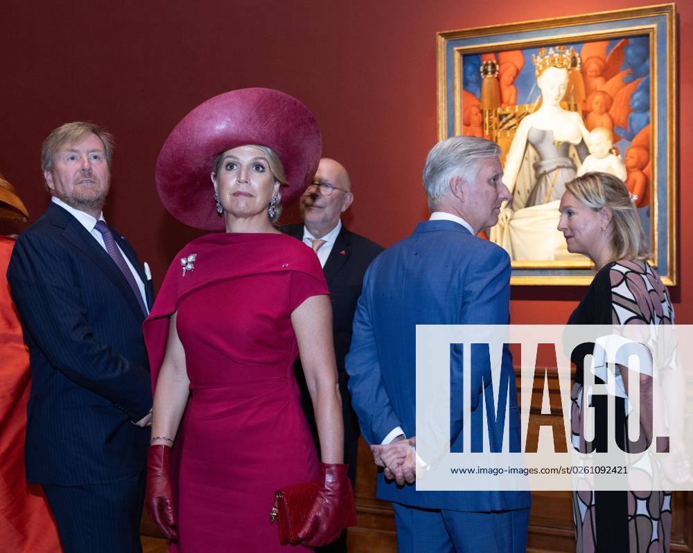 Dutch King Willem-Alexander, Dutch Queen Maxima, King Philippe - Filip of Belgium and pictured in front of the painting Madonna surrounded by Seraphim and Cherubin from Jean Fouquet during a visit to the KMSKA museum (Koninklijk Museum voor Schone Kunsten Antwerpen), on the third and final day of the official state visit of the Dutch royal couple to Belgium, in Antwerp, Thursday 22 June 2023. BENOITxDOPPAGNE 69239557