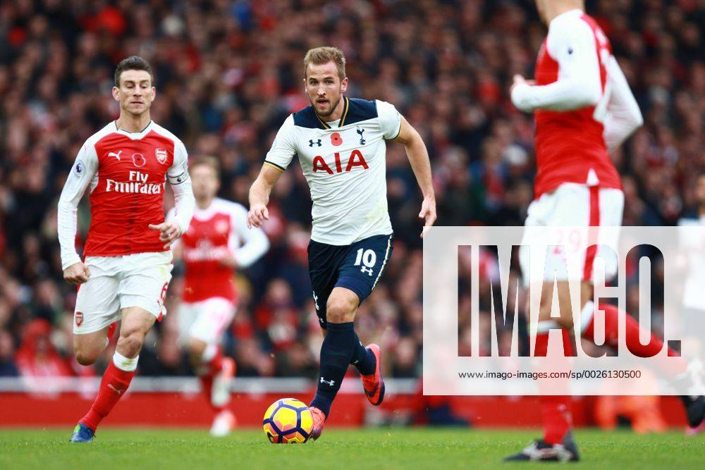 Arsenal v Tottenham Hotspur . . London, UK . . 06.11.2016 Laurent Koscielny (A) Harry Kane (TH)
