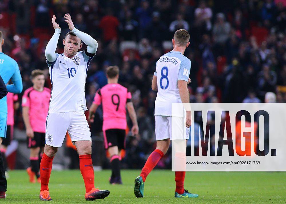 Wembley Stadium, London, England. World Cup Qualifying Football. England versus Scotland. Wayne Rooney of England applauds his fans at full time Kertonx ActionPlus11808614