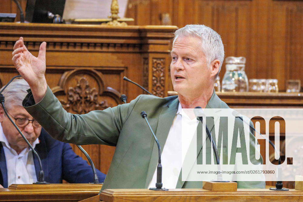 20230627 Wiener Gemeinderat - Rechnungsabschluss 2022 WIEN, OESTERREICH - JUNI 27: Abgeordnete zum Wiener Landtag und Gemeinderat Klubobmann Sprecher fuer Kontrolle und Korruptionsbekaempfung David Ellensohn (GRUeNE) beim Wiener Gemeinderat - - Rechnungsabschluss 2022 im Rathaus am 27. Juni 2023 in Wien, Oesterreich. 230627_SEPA_10_111