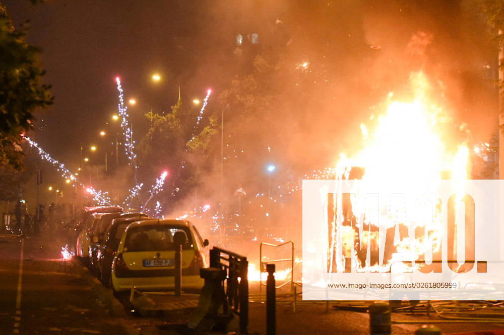 Police Shooting Of Teenage Driver Sparks Riots - Nanterre Urban violence breaks out following the death of a 17-year-old youth killed by a police officer during a traffic stop in Nanterre, Paris outskirts, France on the night of 27 June 2023 to 28 June 2023. Photo by Florian Poitout ABACAPRESS.COM Nanterre France