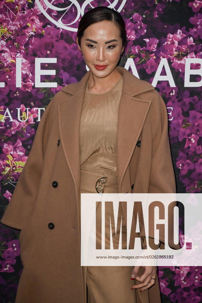PFW Elie Saab Outside Arrivals Guest arriving at the Elie Saab show during Paris Fashion Week Haute Couture in Paris, France on January 26, 2022. Photo by Julien Reynaud APS-Medias ABACAPRESS.COM Paris France