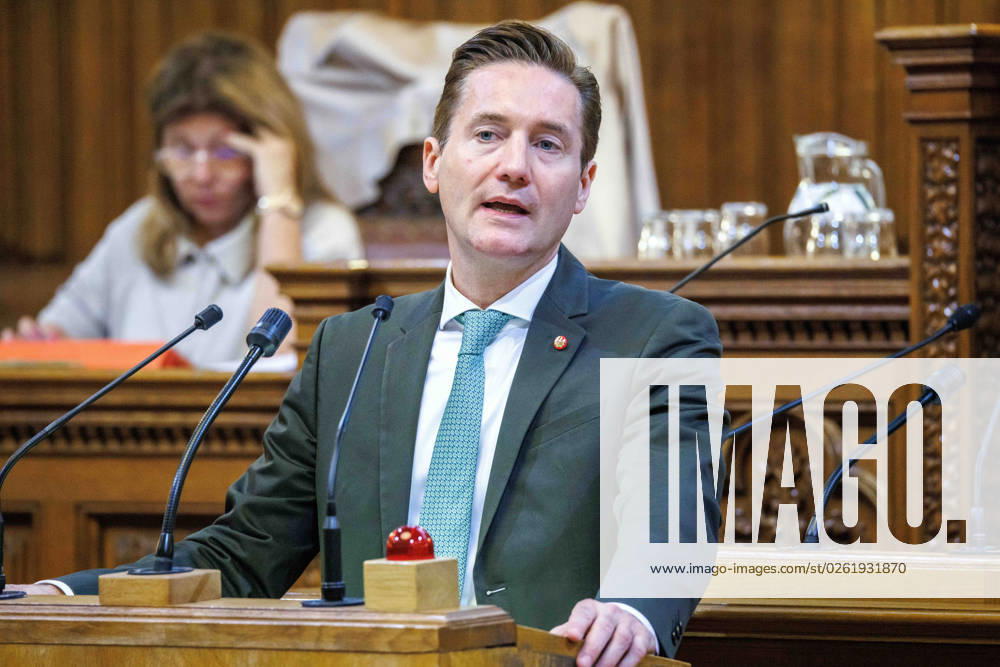 20230628 Wiener Gemeinderat - Rechnungsabschluss 2022 WIEN, OESTERREICH - JUNI 28: Abgeordneter zum Wiener Landtag und Gemeinderat Josef Mantl (OeVP) beim Wiener Gemeinderat - - Rechnungsabschluss 2022 im Rathaus am 28. Juni 2023 in Wien, Oesterreich. 230628_SEPA_10_028