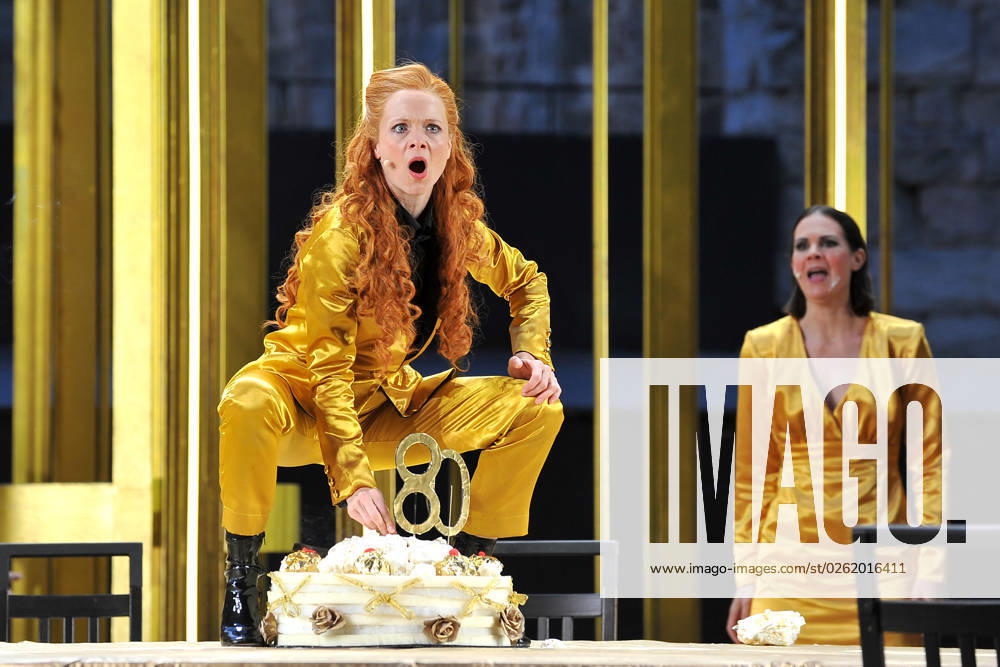 72. Bad Hersfelder Festspiele. Schauspielerin Friederike Ott und Nora Buzalka während der Fotoprobe zur Inszenierung König Lear im Rahmen der 72. Bad Hersfelder Festspiele am 28.06.2023 in der Stiftsruine Bad Hersfeld. 20230628MWI77462