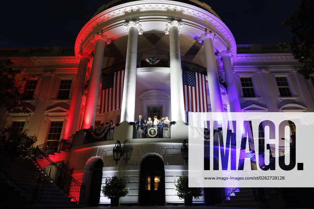United States President Joe Biden, first lady Dr. Jill Biden, and family watch fireworks on the Blue Room Balcony during a Fourth of July event on the South Lawn of the White House in Washington, DC, on Tuesday, July 4, 2023. President Biden is hosting the event for military and veteran families, caregivers, and survivors to celebrate Independence Day Washington USA - ZUMAs152 20230704_faa_s152_057