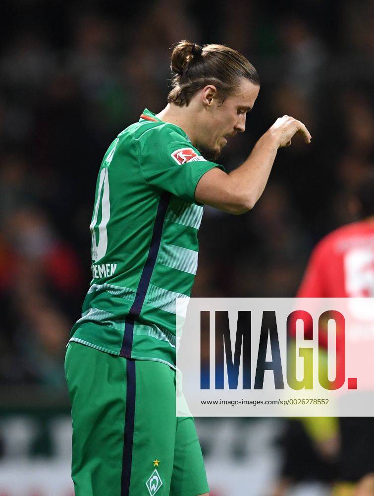 FUSSBALL 1. BUNDESLIGA 11. SPIELTAG SAISON 2016 2017 SV Werder Bremen - Eintracht Frankfurt 20.11.2016 Max Kruse (SV Werder Bremen)