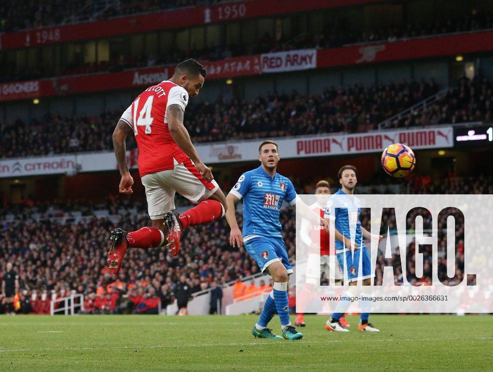 Arsenal s Theo Walcott scoring his sides second goal during the Premier League match at the Emirates Stadium, London. Picture date October 26th, 2016 Pic David Klein Sportimage .