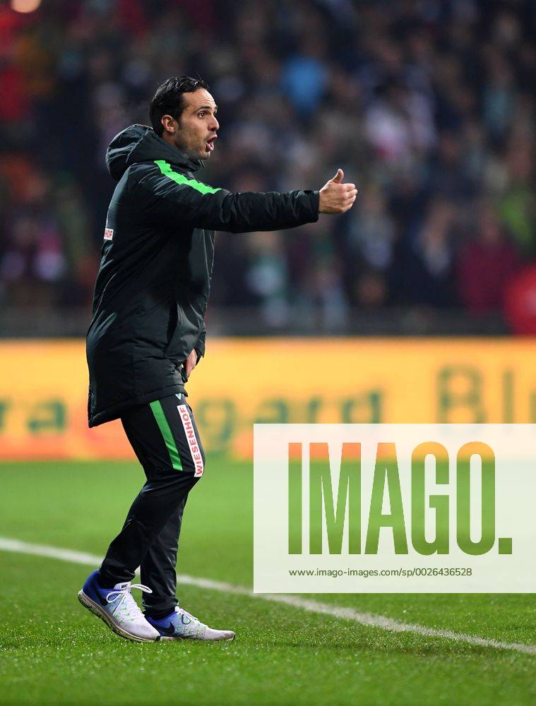 FUSSBALL 1. BUNDESLIGA 13. SPIELTAG SAISON 2016 2017 SV Werder Bremen - FC Ingolstadt 03.12.2016 Trainer Alexander Nouri (SV Werder Bremen)