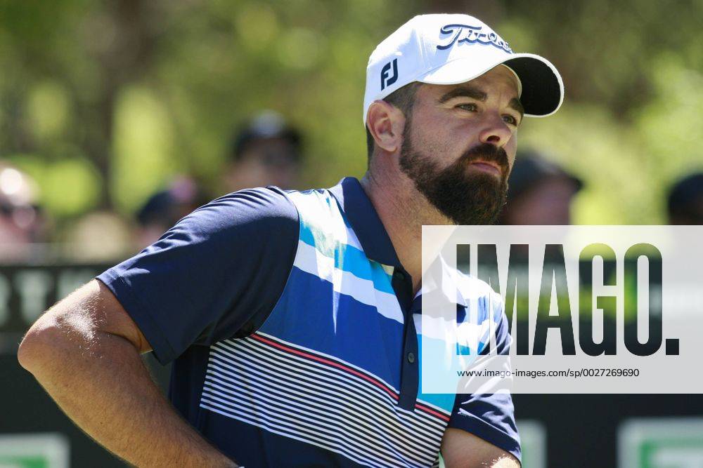 February 18th 2017, Lake Karrinyup Country Club, Perth, Western Australia, Australia; ISPS Handa World Super 6 Perth Golf Tournament Day 3 Nick Cullen (AUS) watches his drive off the 2nd tee during his round on day 3 Woodleyx ActionPlus11847410