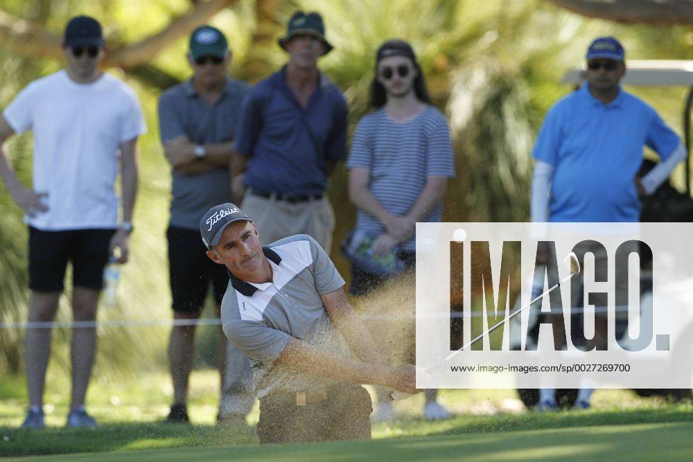 February 18th 2017, Lake Karrinyup Country Club, Perth, Western Australia, Australia; ISPS Handa World Super 6 Perth Golf Tournament Day 3 Lucas Herbert (AUS) chips out of the bunker on the 16th hole during his round of 69 on day 3 Woodleyx ActionPlus11847422