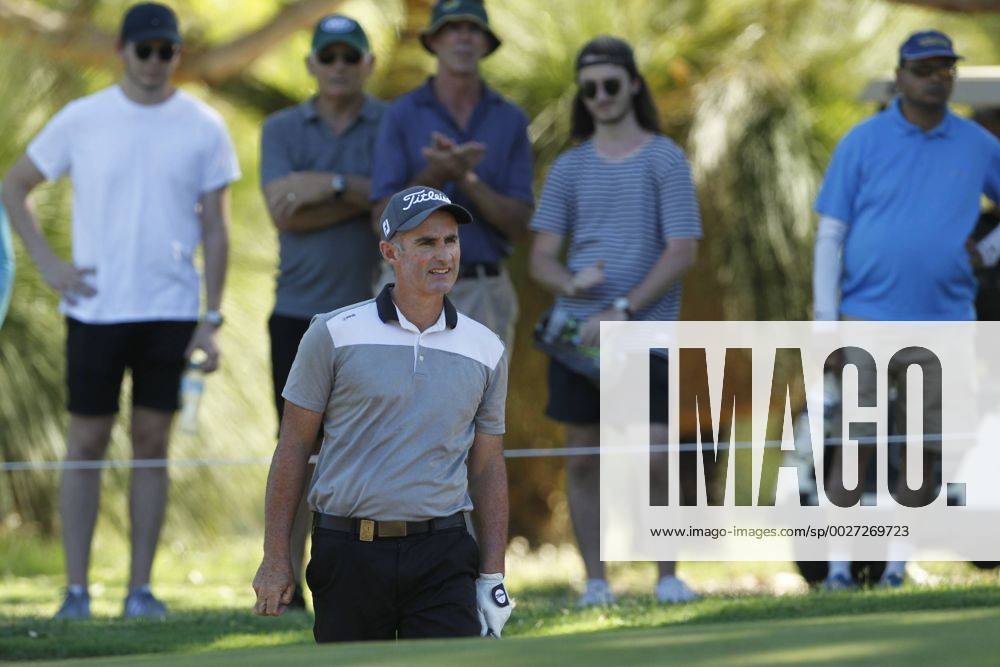 February 18th 2017, Lake Karrinyup Country Club, Perth, Western Australia, Australia; ISPS Handa World Super 6 Perth Golf Tournament Day 3 Lucas Herbert (AUS) watches his chip out of the bunker on the 16th hole during his round of 69 on day 3 Woodleyx ActionPlus11847424