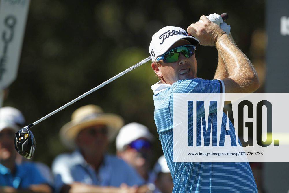 February 18th 2017, Lake Karrinyup Country Club, Perth, Western Australia, Australia; ISPS Handa World Super 6 Perth Golf Tournament Day 3 Steven Jeffress (AUS) drives from the 15th tee during his round of 70 on day 3 Woodleyx ActionPlus11847434