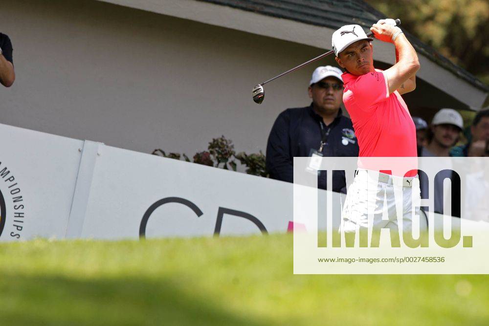 US golfer Rickie Fowler in action during the first day of the Mexico Golf Championship 2017 at the Chapultepec Golf Club in Mexico City, Mexico, 02 March 2017. The championship takes place between the 02 and 05 March. WGC MEXICO CHAMPIONSHIP 2017 !ACHTUNG: NUR REDAKTIONELLE NUTZUNG!