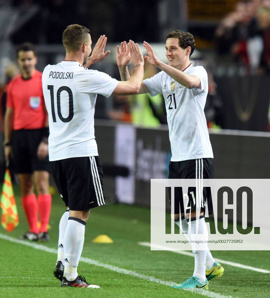 Fußball-Länderspiel: Deutschland - England 22.03.2017 in Dortmund. Sebastian Rudy wird für Lukas Podolski eingewechselt. HM