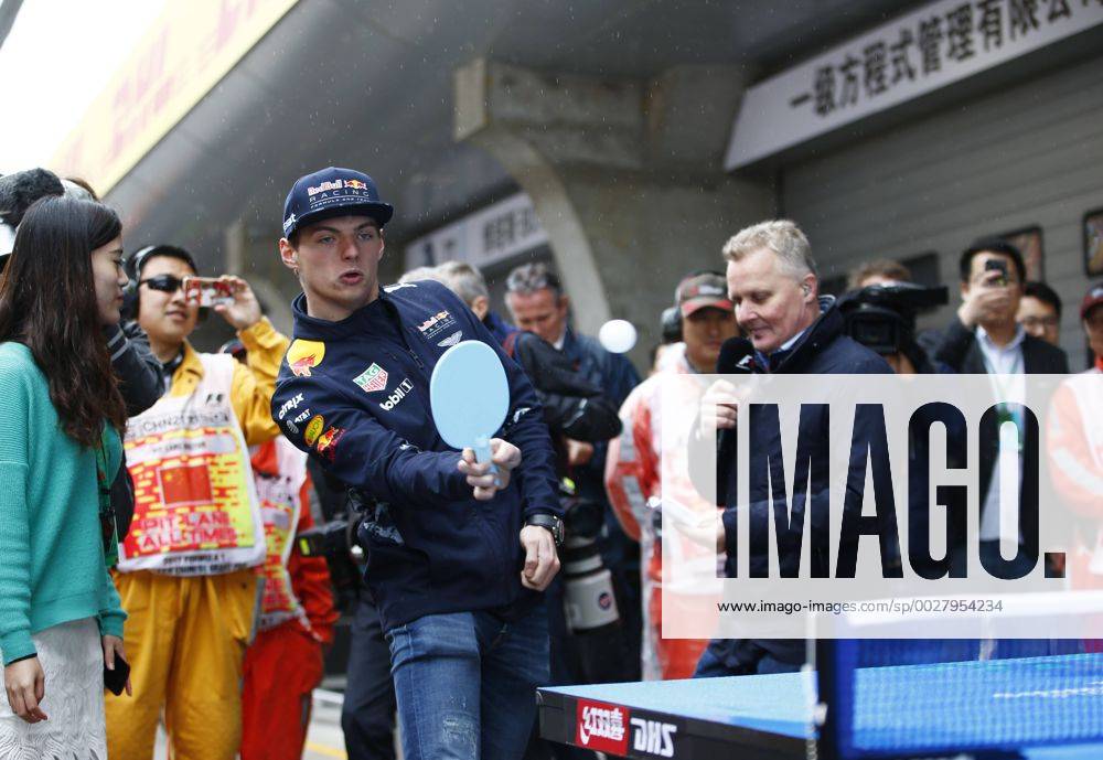 Shanghai: Motorsports: FIA Formula One World Championship WM Weltmeisterschaft 2017 Chinese Formula One Grand Prix Shanghai Circuit on April 08, 2017 in Shanghai, China. (Photo by Hoch Zwei) 33 Max Verstappen (NDL, Red Bull Racing) Shanghai China
