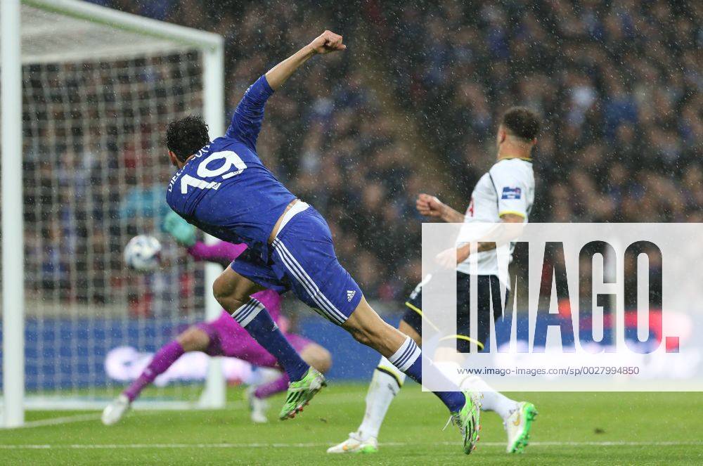 Diego Costa of Chelsea scores his goal to make it 2-0 during the Capital One Cup Final match between Chelsea and Tottenham Hotspur at Wembley Stadium, London, England on 1 March 2015.