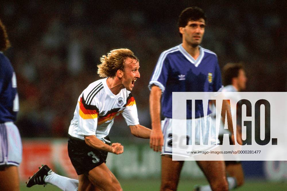 Torschütze Andreas Brehme (Deutschland) schreit nach dem 1:0 seine Freude heraus Fußball WM Herren Weltmeisterschaft 1990, Finale, Länderspiel, Nationalmannschaft, Nationalteam, Nationaltrikot Einzelbild Stadio Olimpico, Olympiastadion Rom Freude, Begeisterung,