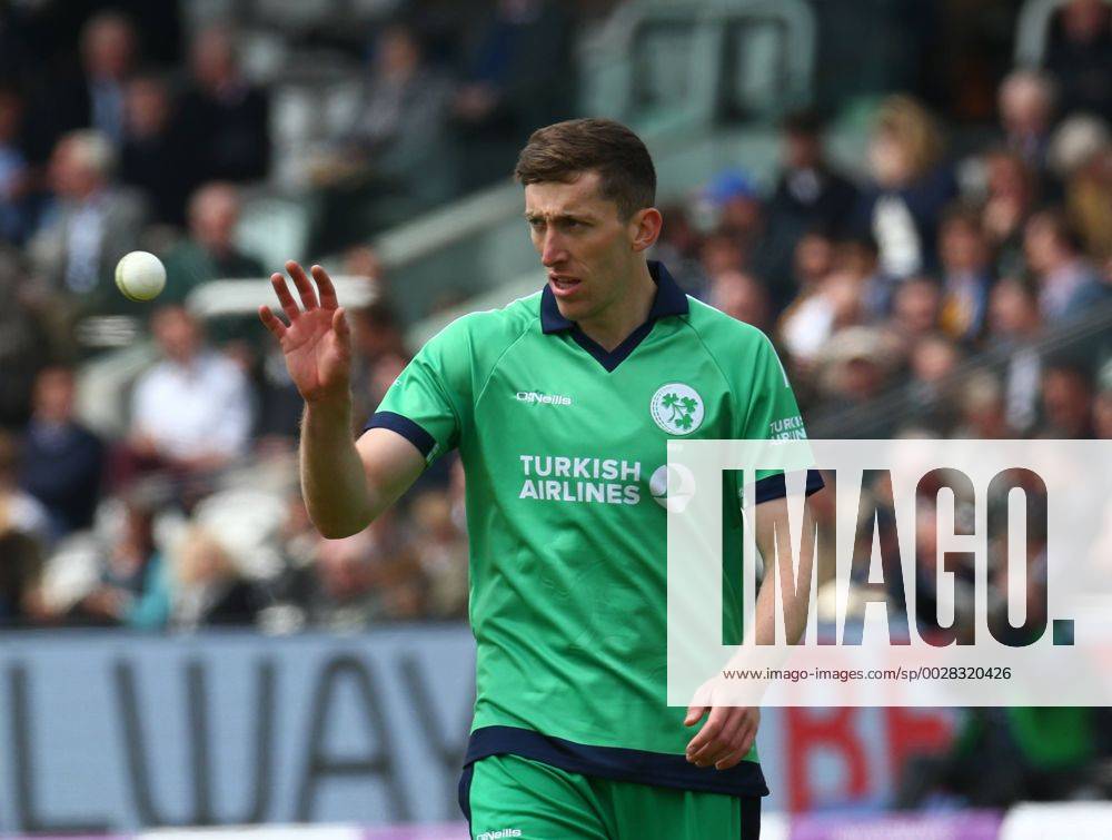 London, England, United Kingdom - Peter Chase of Ireland during Royal London One-Day Series match between England and Ireland at The Lord s y Ground London on Mayl 7, 2017 in London , England England v Ireland - Royal London ODI - ZUMAn230 20170507_zaa_n230_069