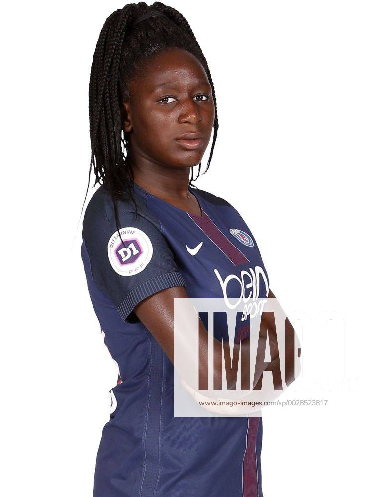 Hawa cissoko FOOTBALL : Photos officielles Paris Saint Germain feminines - 31 01 2017 Panoramic Panoramic