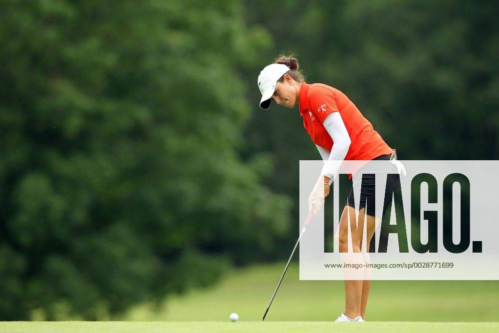 Belmont, Michigan, United States - Giulia Molinaro of Italy follows her shot on the 7th green during the second round of the Meijer LPGA Golf Damen Classic golf tournament at Blythefield Country Club in Belmont, MI, USA Friday, June 16, 2017. Meijer LPGA Classic - Round Two - ZUMAn230 20170616_zaa_n230_471