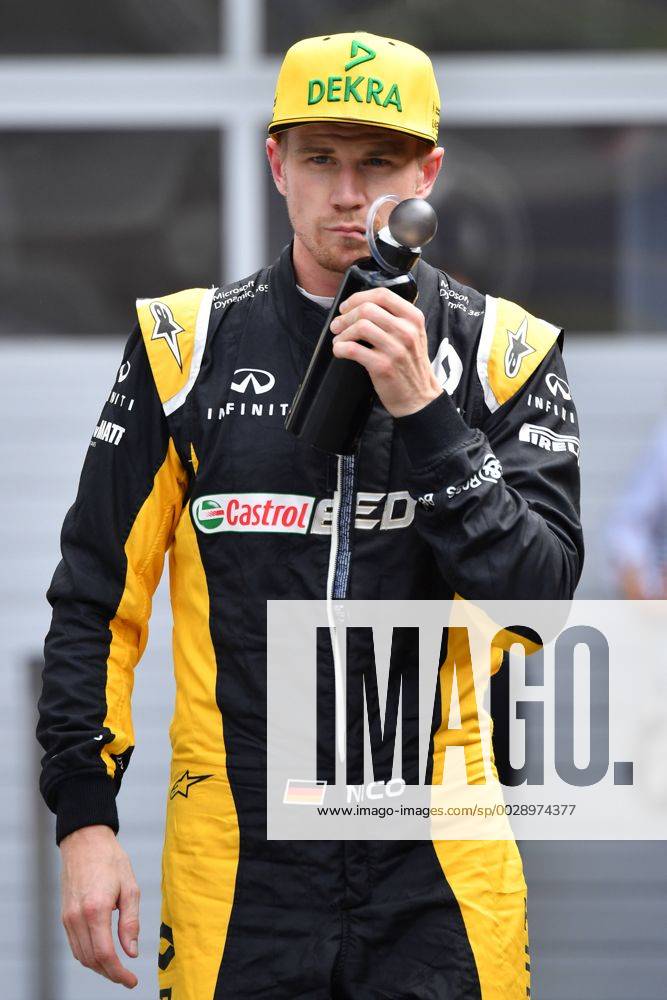 Nico HUELKENBERG,HÜLKENBERG (GER,Renault F1 Team) nach dem Qualifying, Aktion,Einzelbild,angeschnittenes Einzelmotiv,Halbfigur,halbe Figur. Qualifying,Formel 1:GP von Oesterreich, Red Bull Ring Zeltweg,Spielberg,Saison 2017,am 08.07.2017.